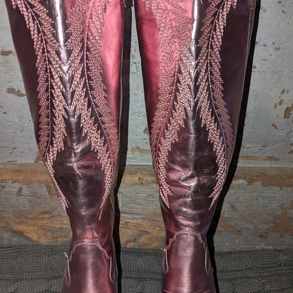 Women's Pink Metallic Cowboy Boots Size 8 - Picture 5 of 8